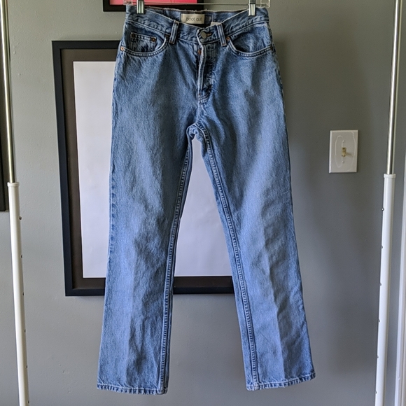 VTG Gap mid-rise, boot cut jeans. 💯 cotton. 🌼👖 - Picture 1 of 5